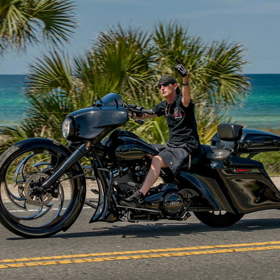 HD Bagger and fender kit Al Capone 7" down and 14" out angle, custom baggers, extended & stretched saddle bags, exclusive for Harley Davidson