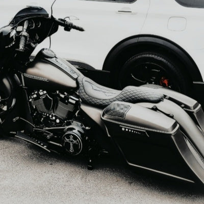 HD Bagger and fender kit 6" down and 9" out, custom baggers, extended & stretched saddle bags, exclusive for Harley Davidson Touring