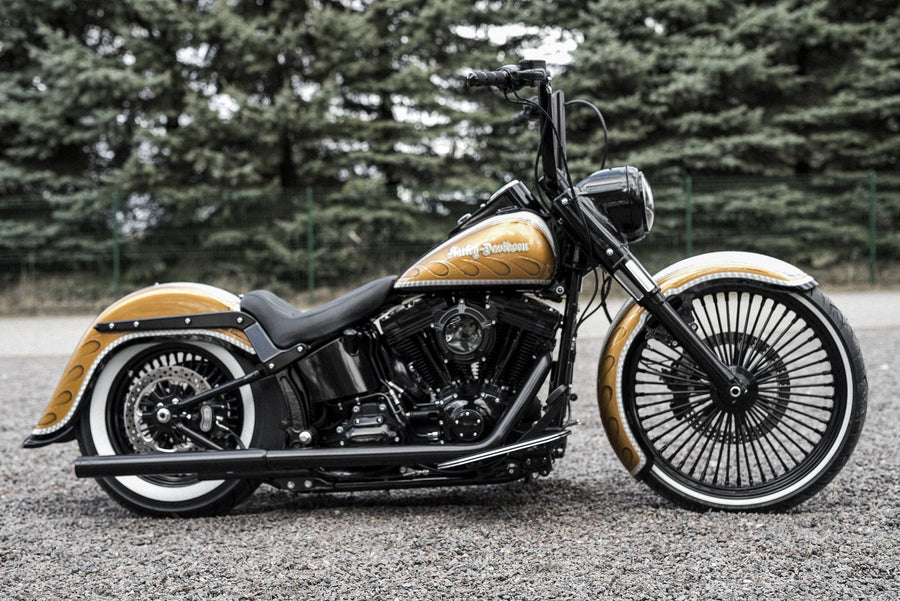 Harley-Davidson 23